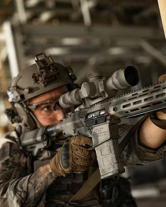 RAZOR¨ HD GEN III 4-24X44 FFP EBR-7D MRAD ( 34MM TUBE)